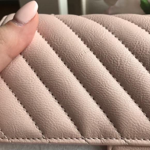 Chanel Chevron Flapbag - Picture 6 of 7